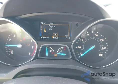 2017 Ford Escape Titanium z USA, uszkodzony, nr VIN 1FMCU9JD6HUC71135